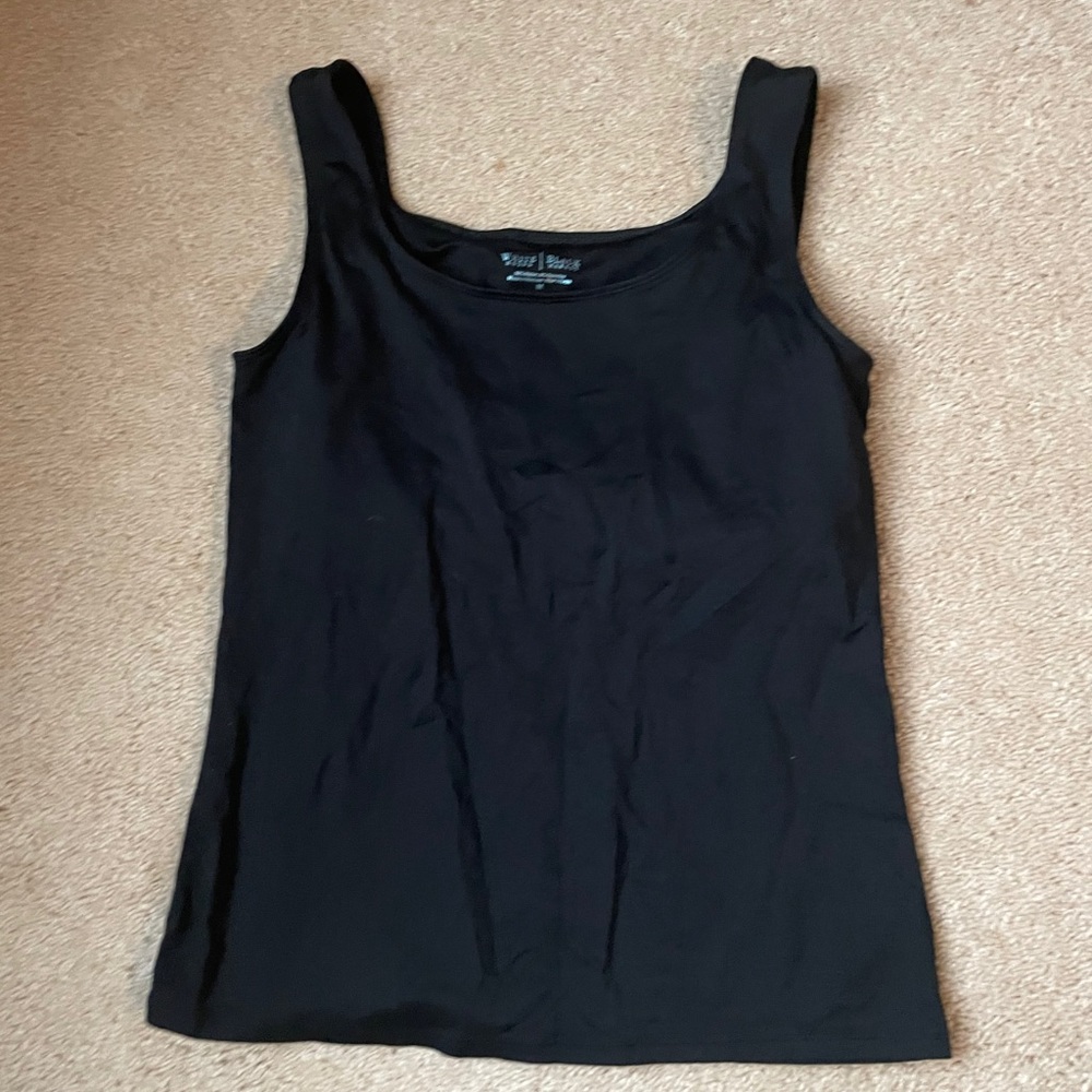 Straight black tank top